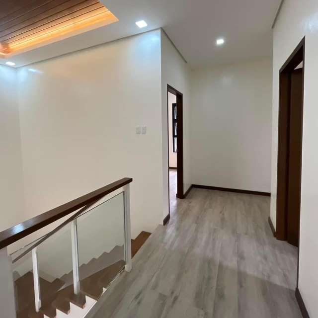 Gallery photo 2