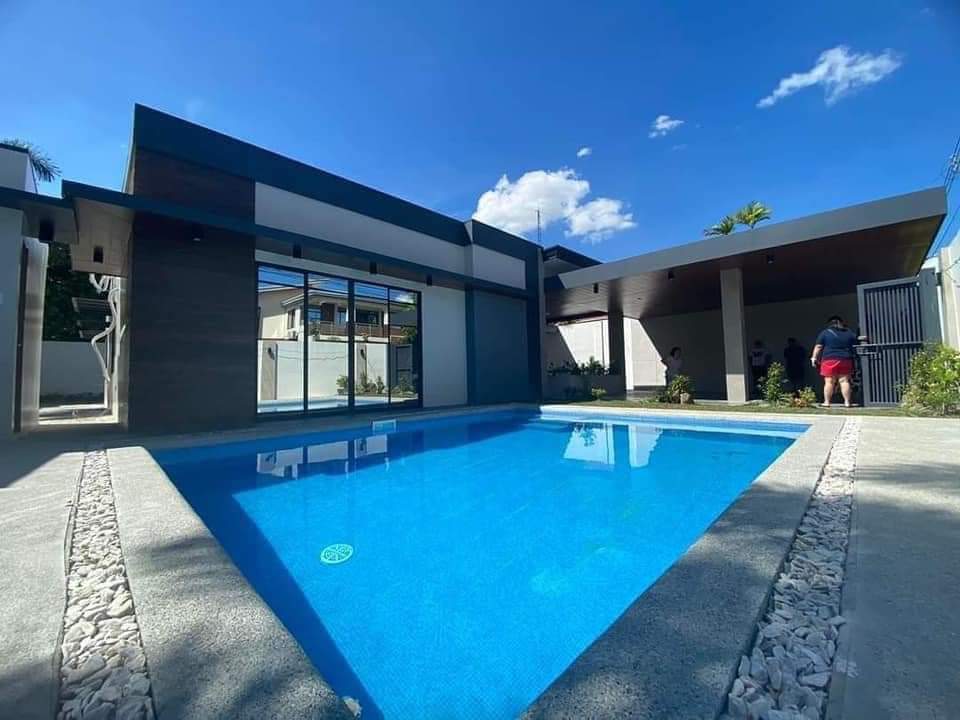 Brand New 4-Bedroom Bungalow With Pool In Carmenville