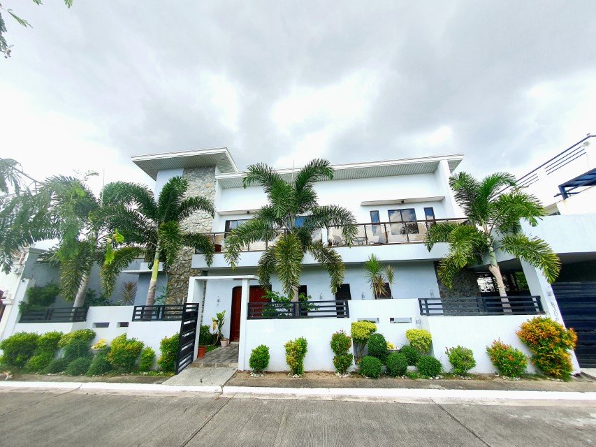 4-Bedroom House And Lot For Sale Near Marquee Mall