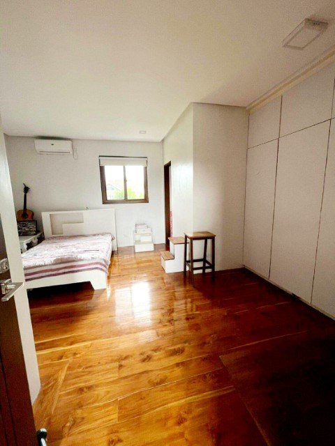 Gallery photo 5