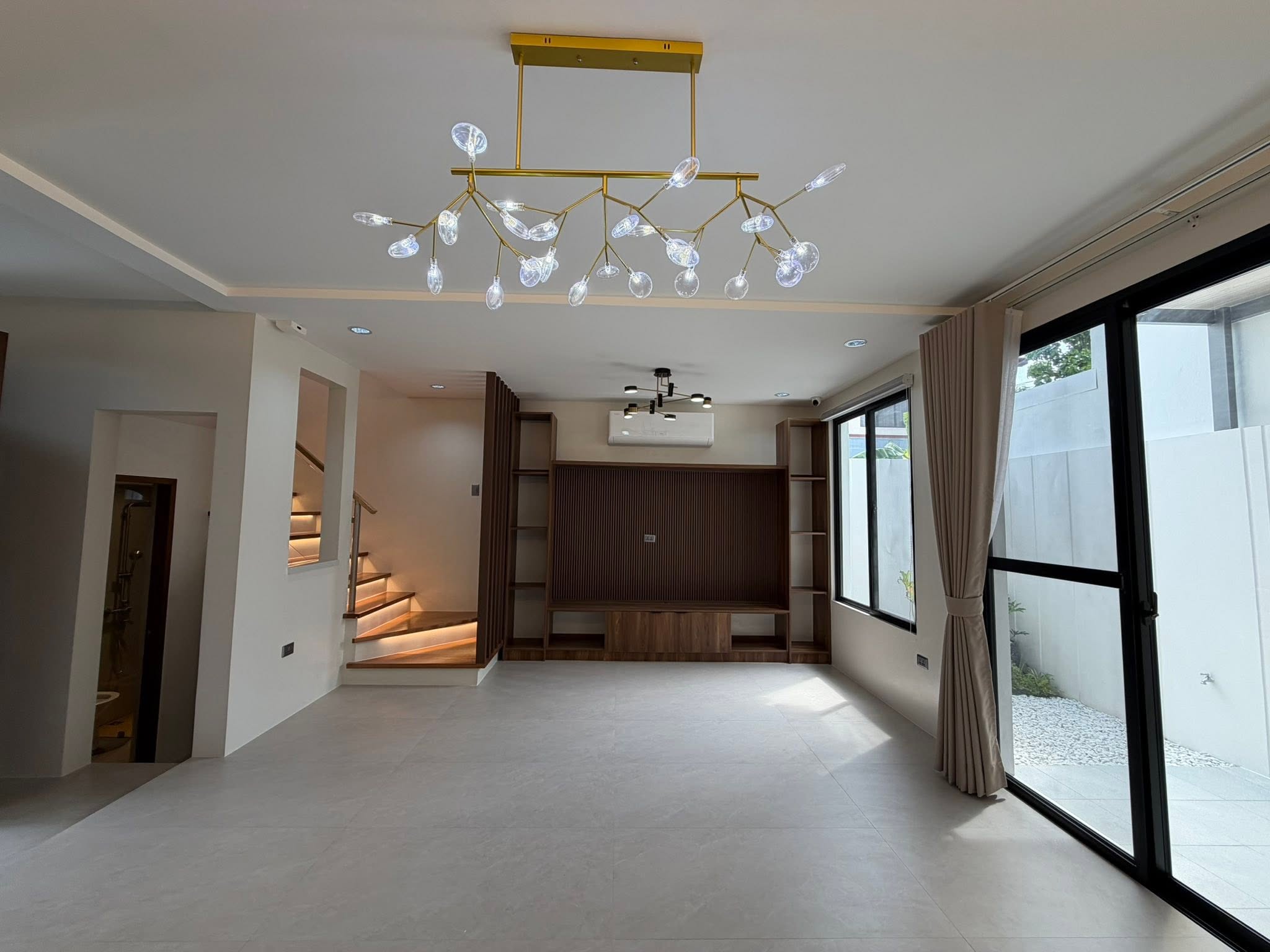 Gallery photo 4
