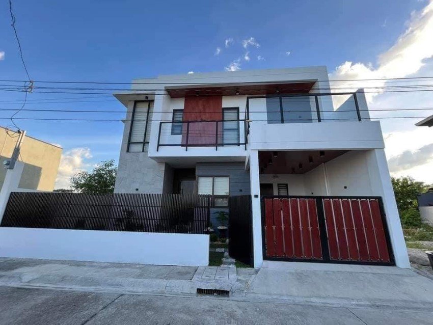 Contemporary 4BR Home Near Clark, Angeles City