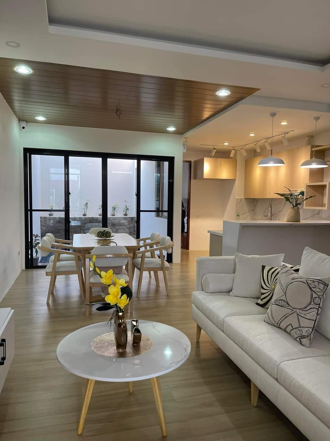 Gallery photo 3