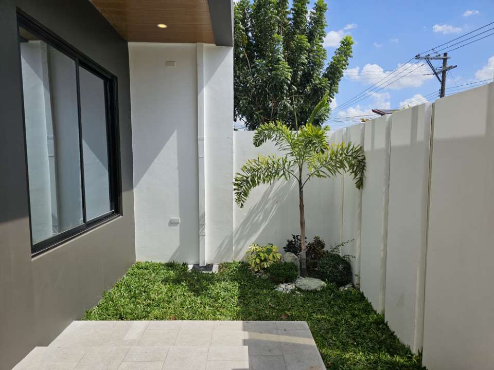 Gallery photo 4