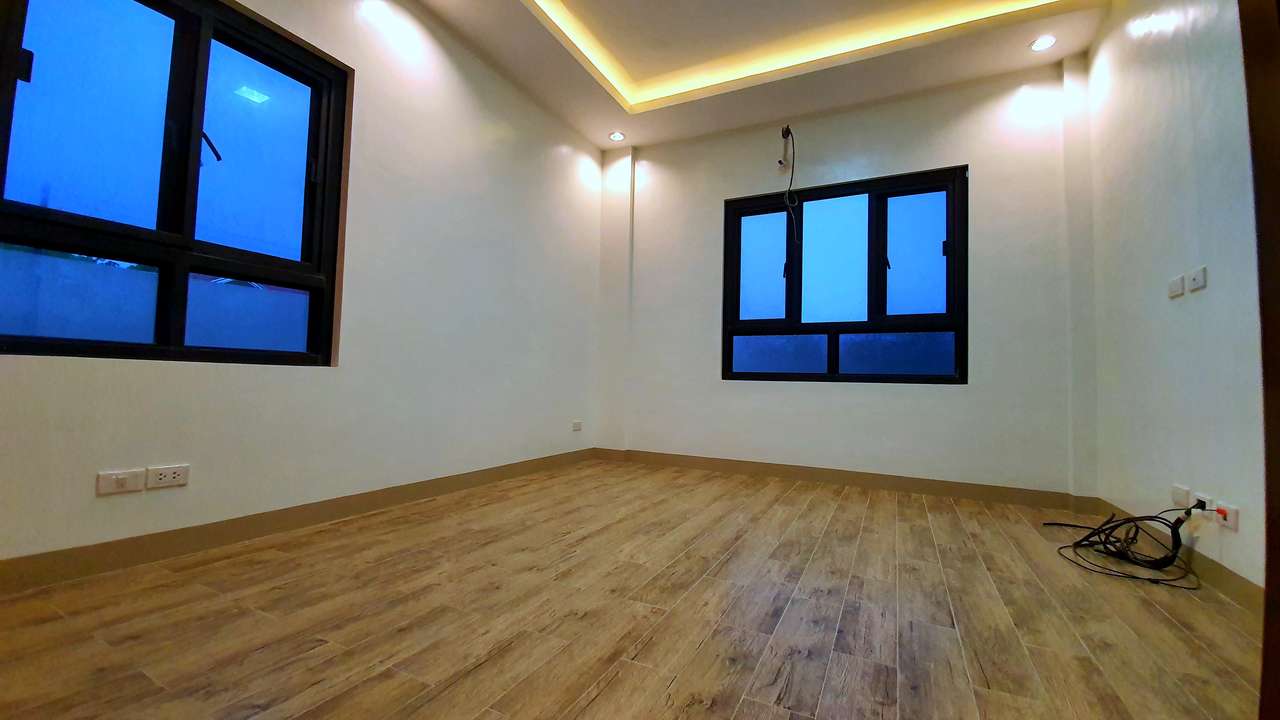 Gallery photo 2