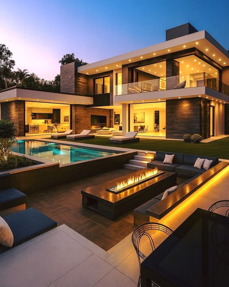 LuxeHomes — site built with AgentsPH
