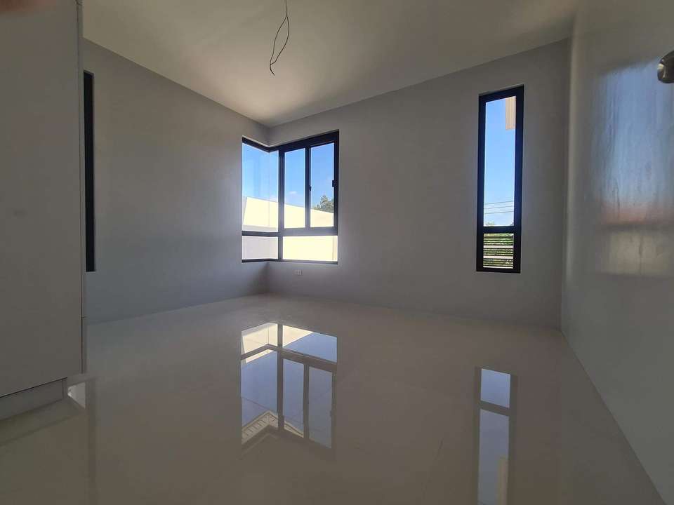 Gallery photo 3