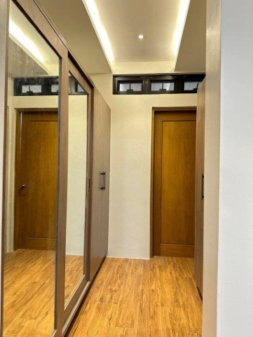 Gallery photo 5