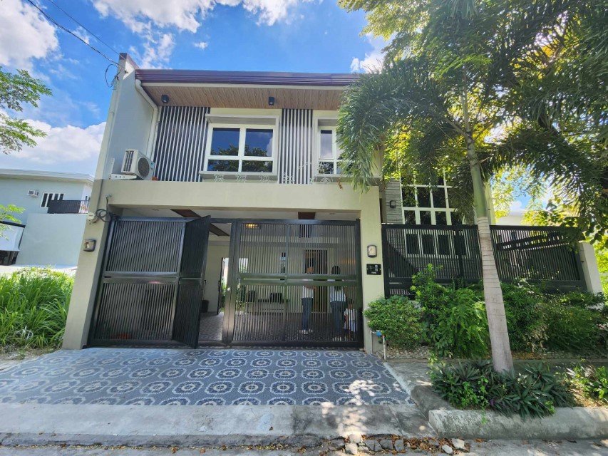 5-Bedroom House For Sale/Rent In San Fernando, Pampanga