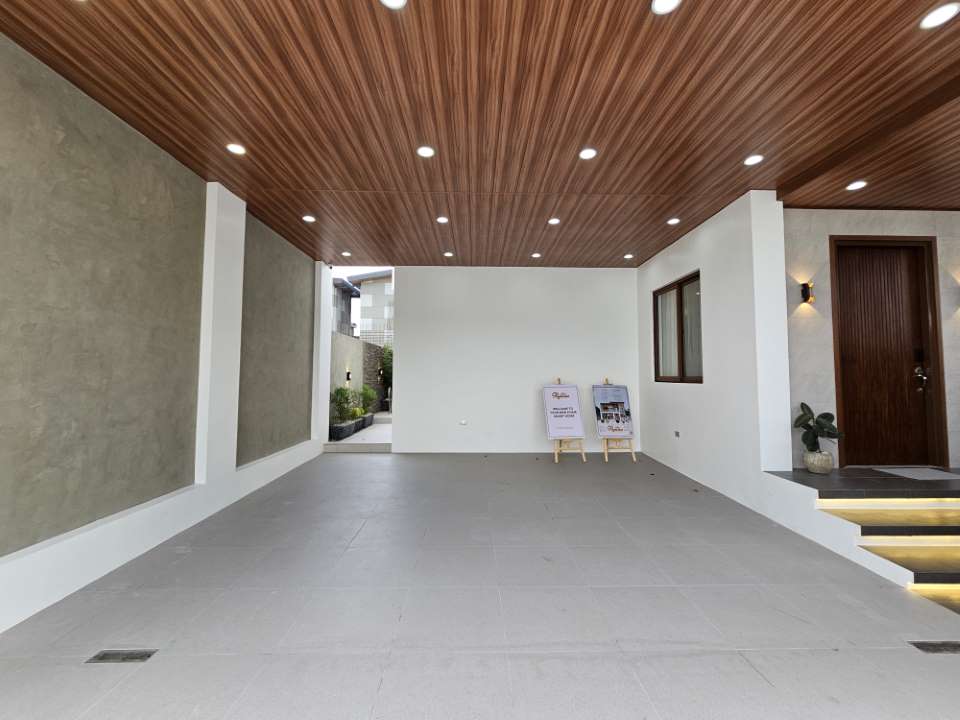 Gallery photo 2