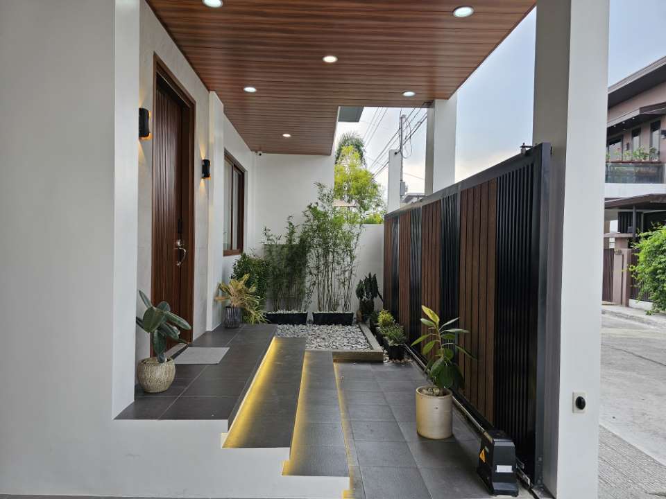 Gallery photo 3