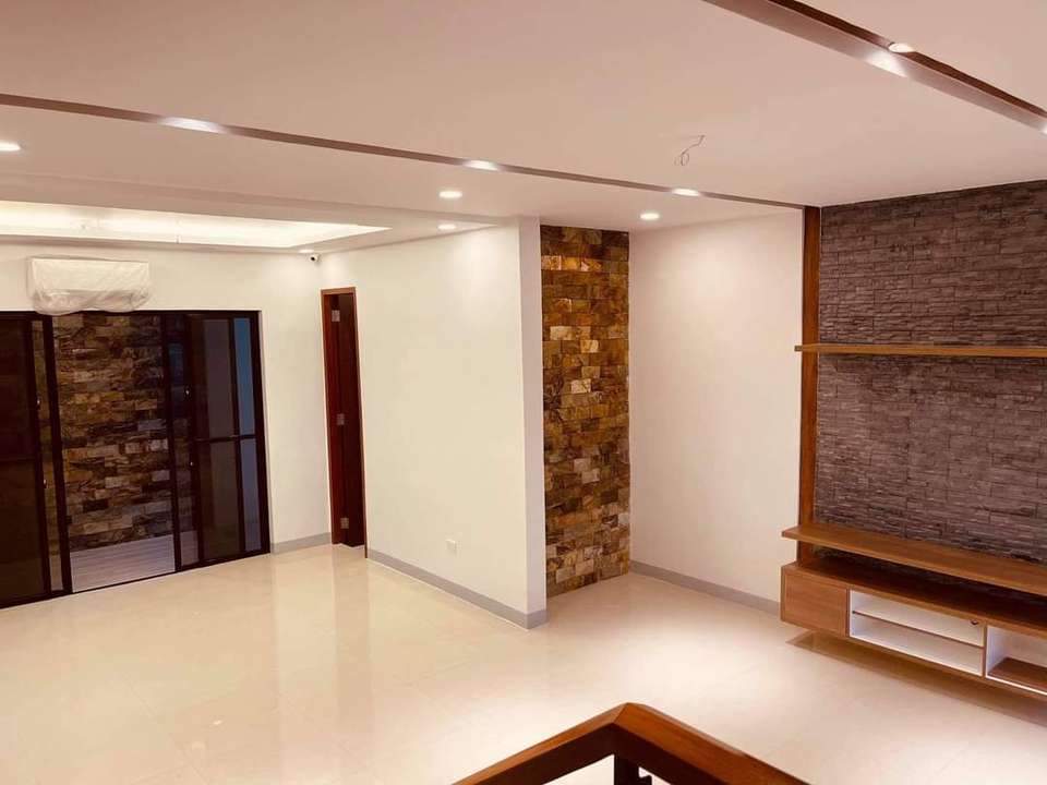 Gallery photo 2