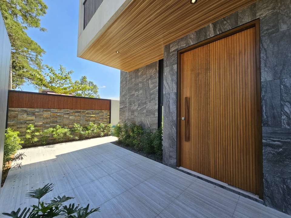 Gallery photo 4