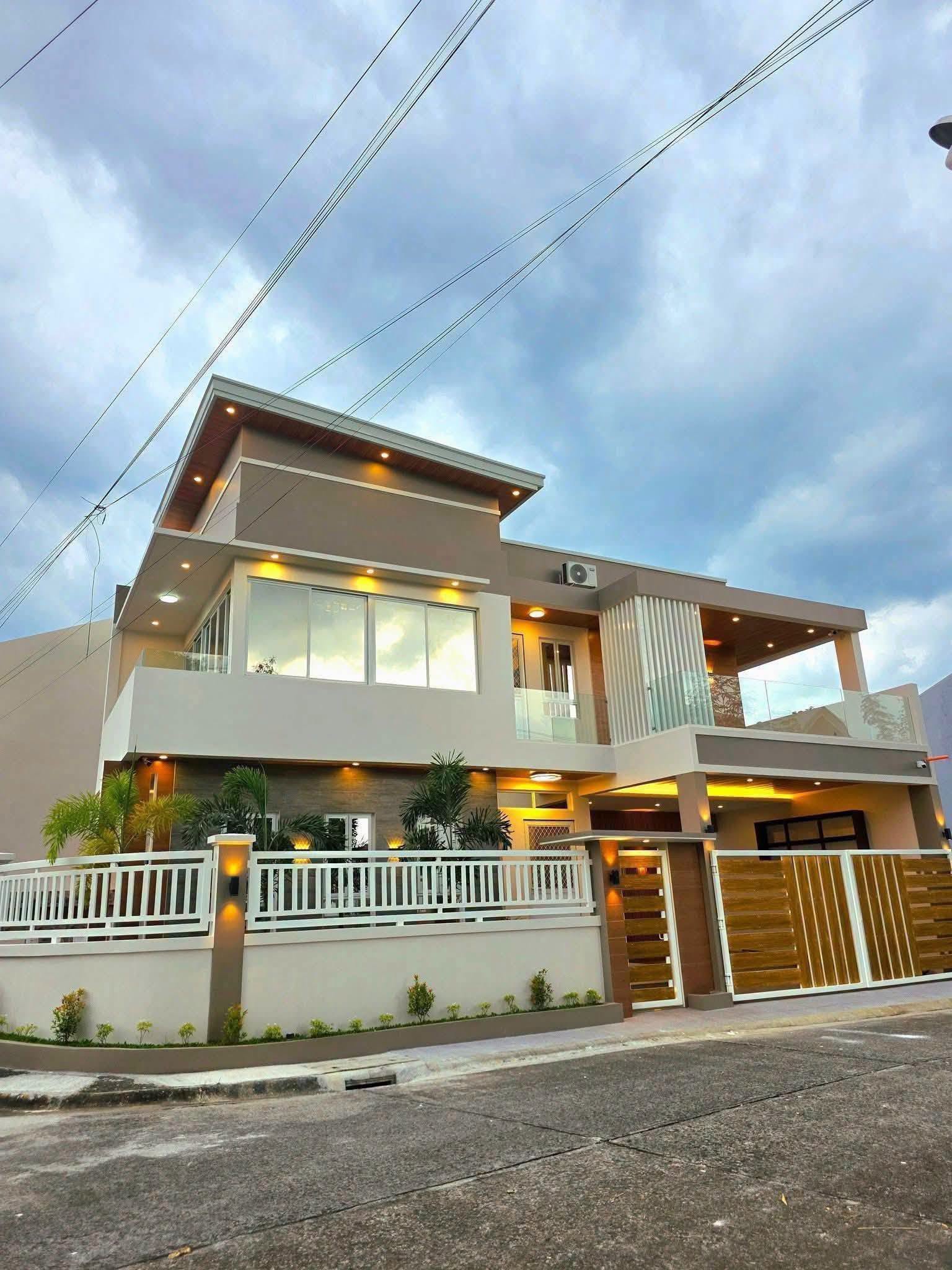5-Bedroom House For Sale In Angeles City With Pool