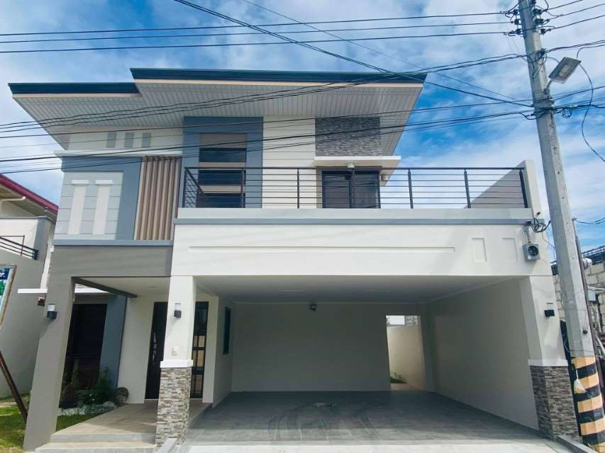Modern Elegance In Pulu Amsic – 3BR Home With Pool Near Clark