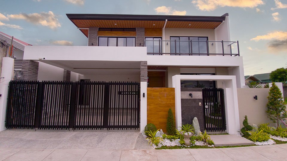 Modern 3BR Contemporary Home With Pool In San Fernando