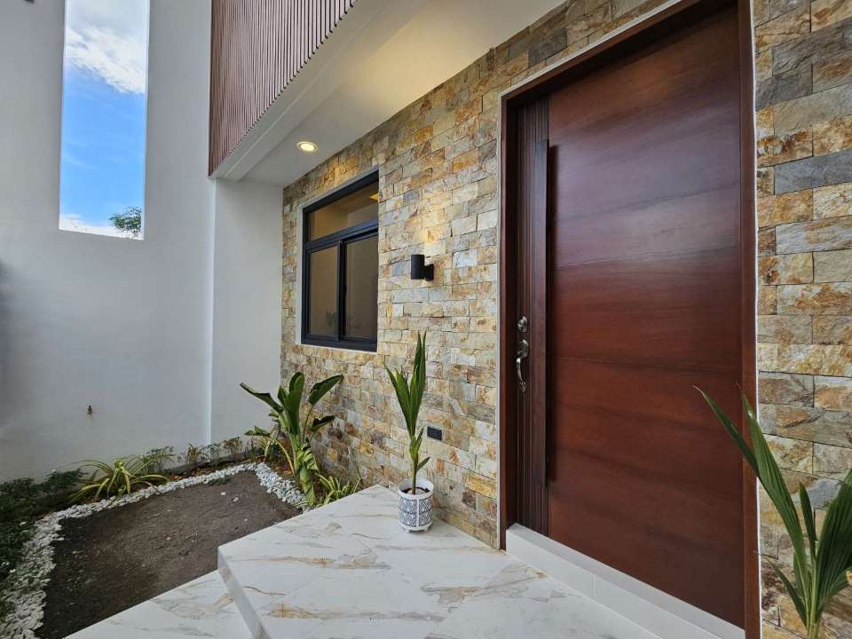 Gallery photo 2