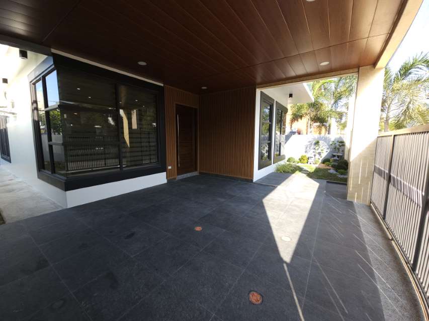 Gallery photo 3