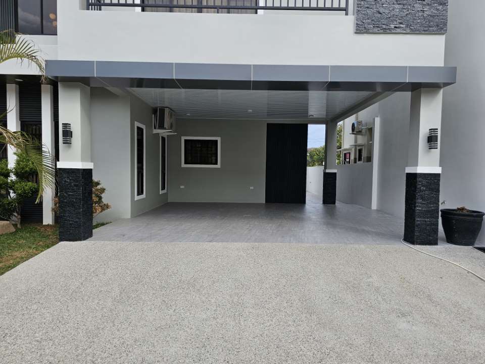 Gallery photo 4