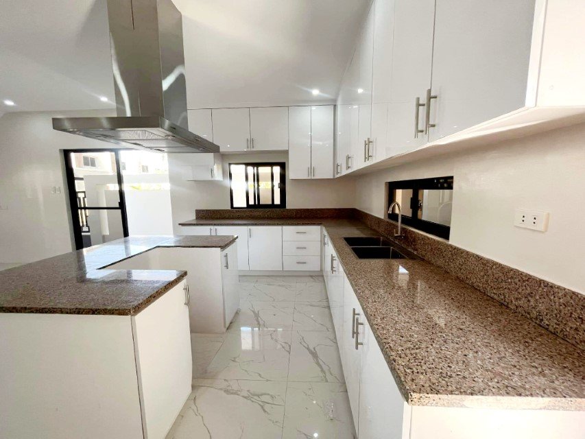 Gallery photo 3