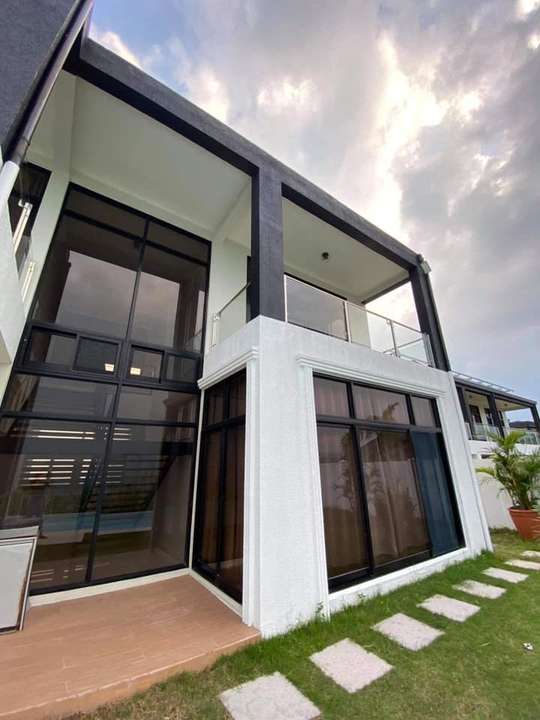 Gallery photo 3